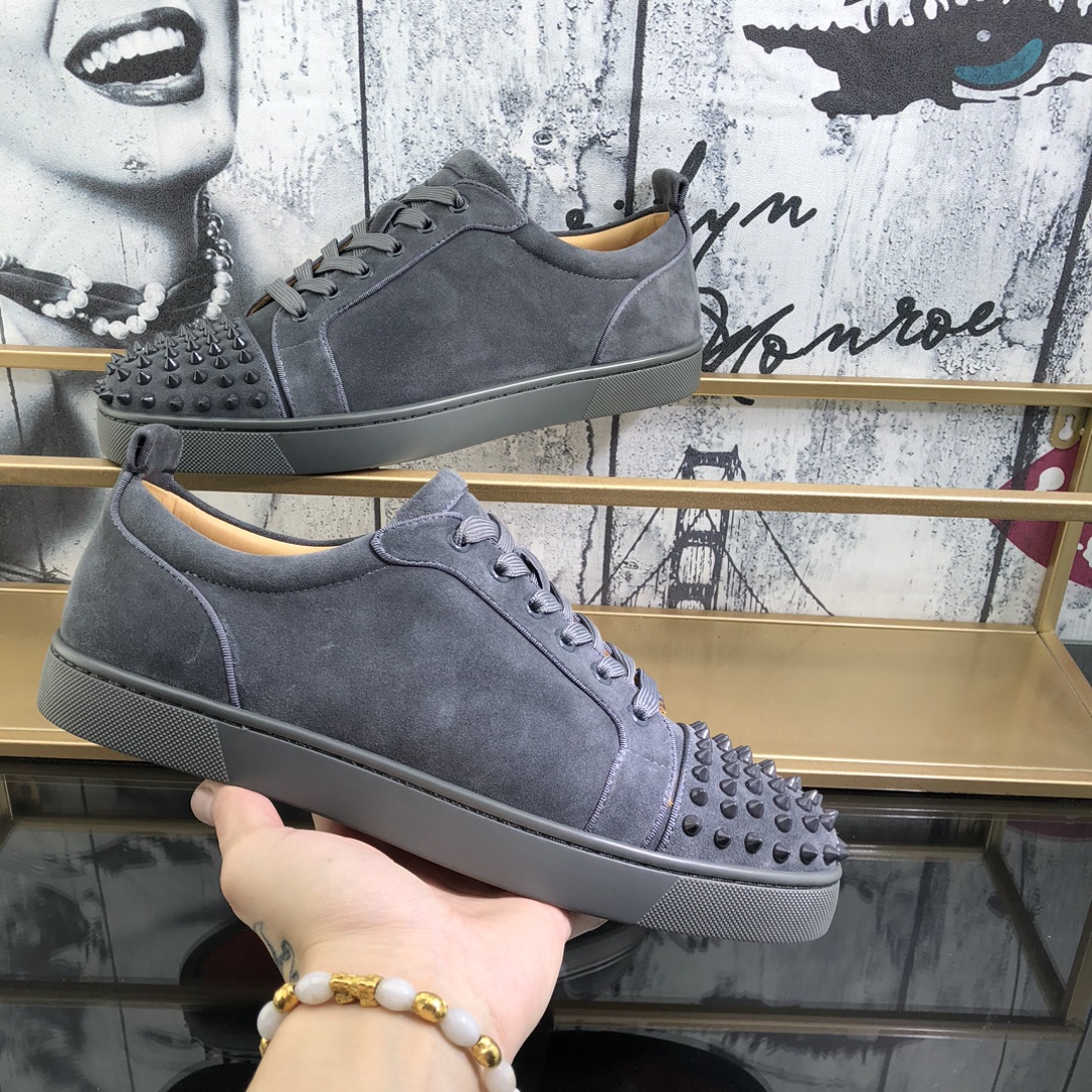 240christian louboutin（CL） Estilo completo , zapatos de tabla casual Modelos calientes exclusivos li