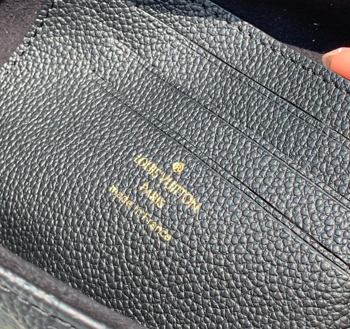 🌼 m82210尺寸23.5×12×4.3cm🇭🇰香港贸易公司订单！Lv 全皮压花Ivy大麻将包，渠道原