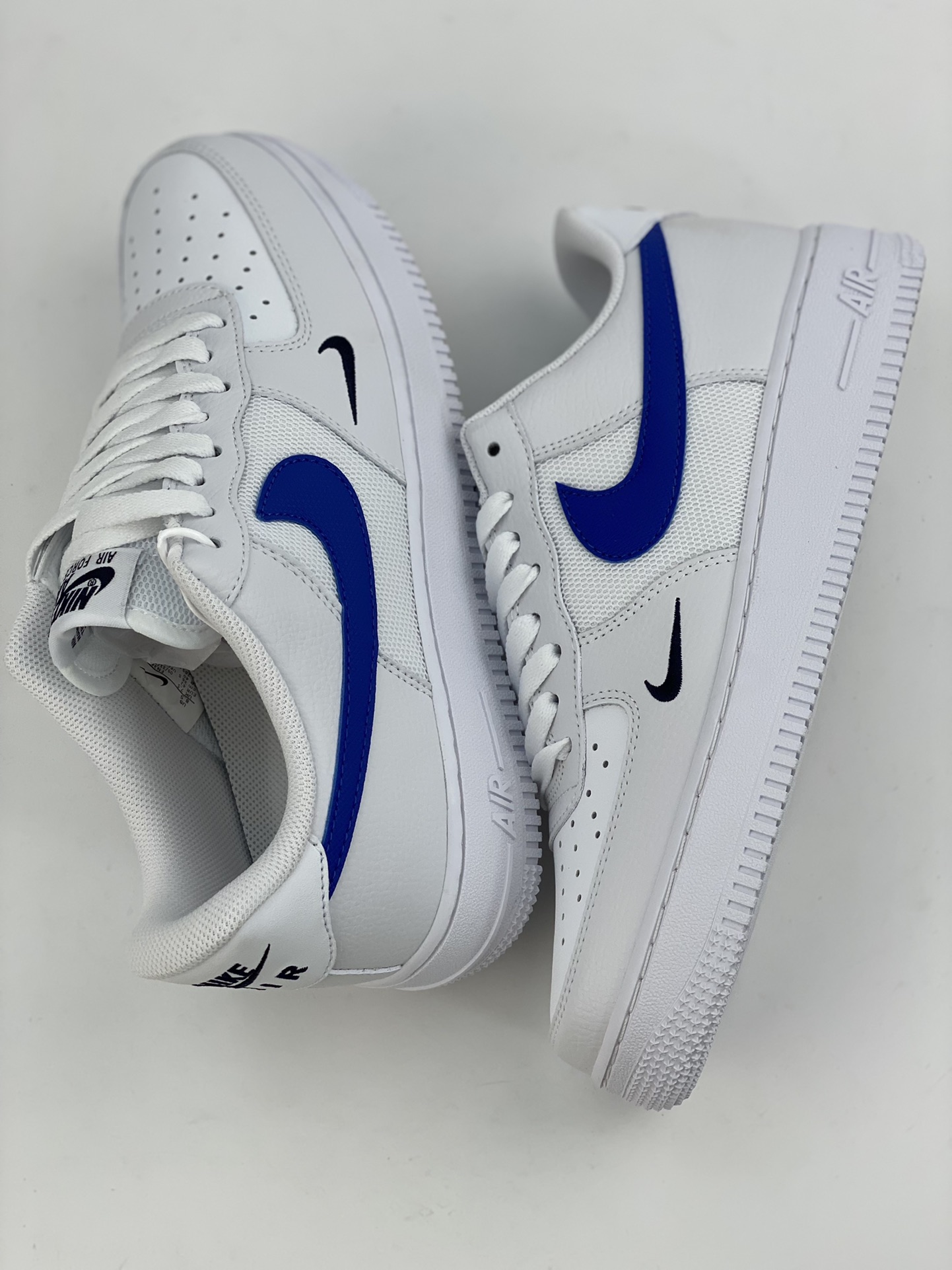 200 Nike Air Force 1 Low 07 皮布拼接白蓝 FN3875-100