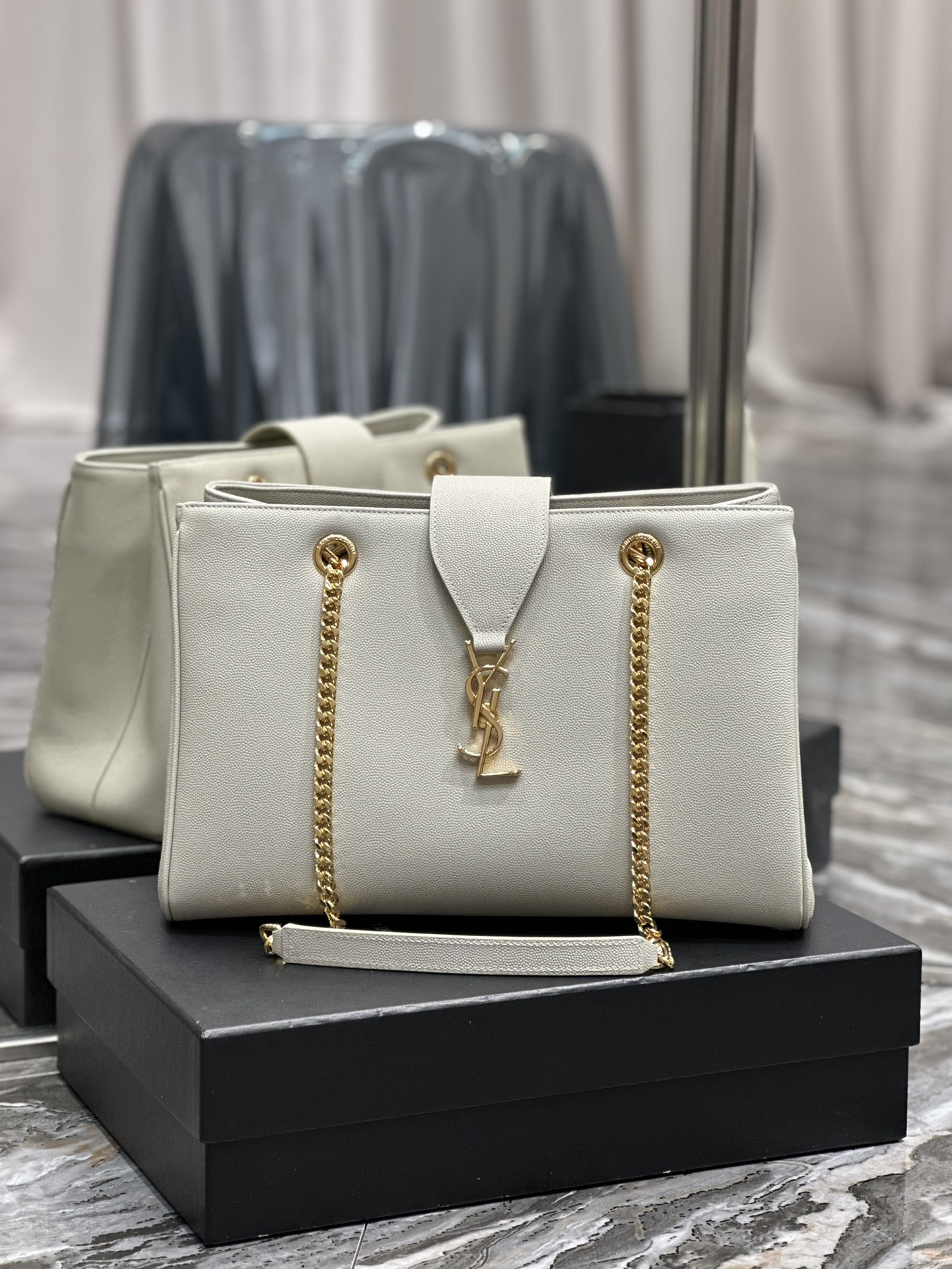 Yves Saint Laurent Handbags Tote Bags Buy Replica
 White Cowhide Spring/Summer Collection Vintage