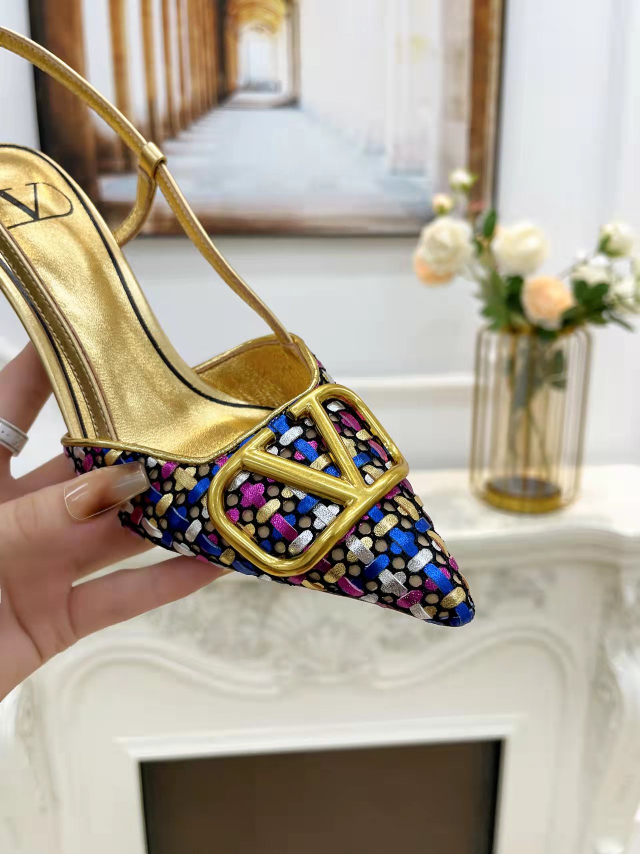 versión superior 𝑉𝐴𝐿𝐸𝑁𝑇𝐼𝑁𝑂 Valentino primavera y verano nuevas sandalias de las mujeres esp