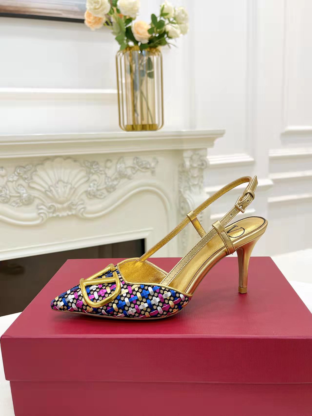 versión superior 𝑉𝐴𝐿𝐸𝑁𝑇𝐼𝑁𝑂 Valentino primavera y verano nuevas sandalias de las mujeres esp