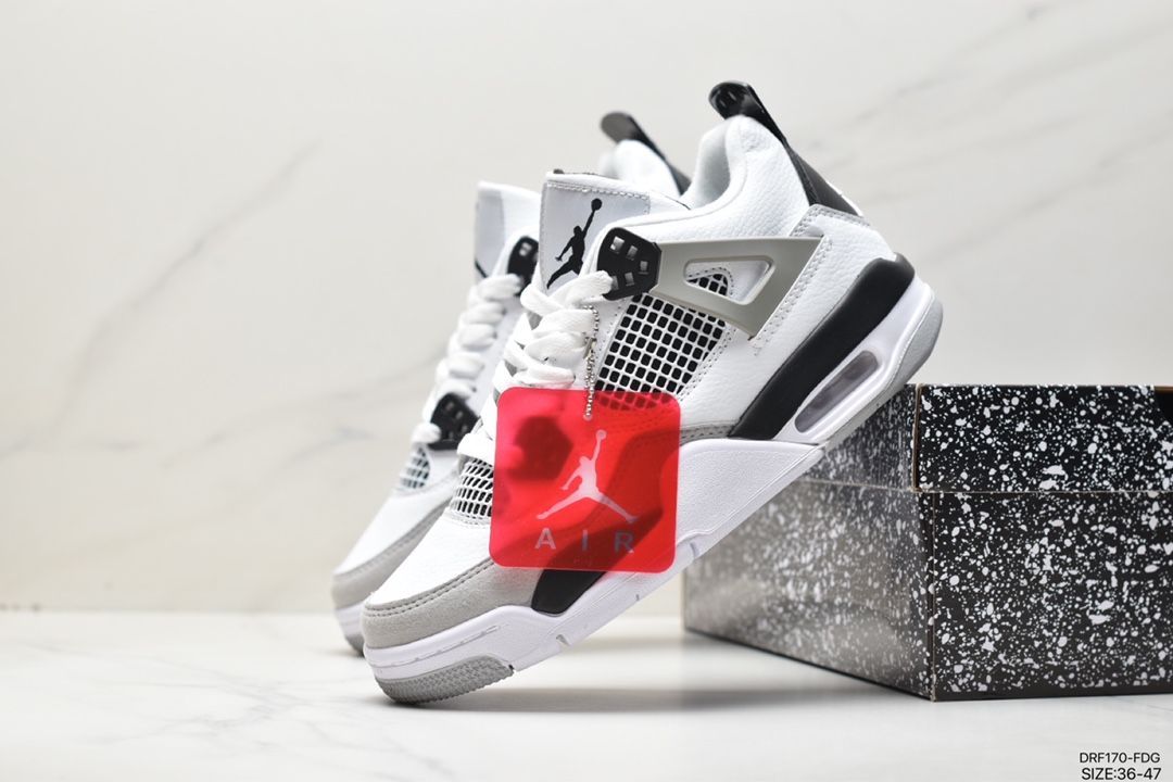 Jordan Air Jordan 4 Retro OG ”Fire Red” Michael Jordan AJ4 mid-top basketball shoes DR5414–101