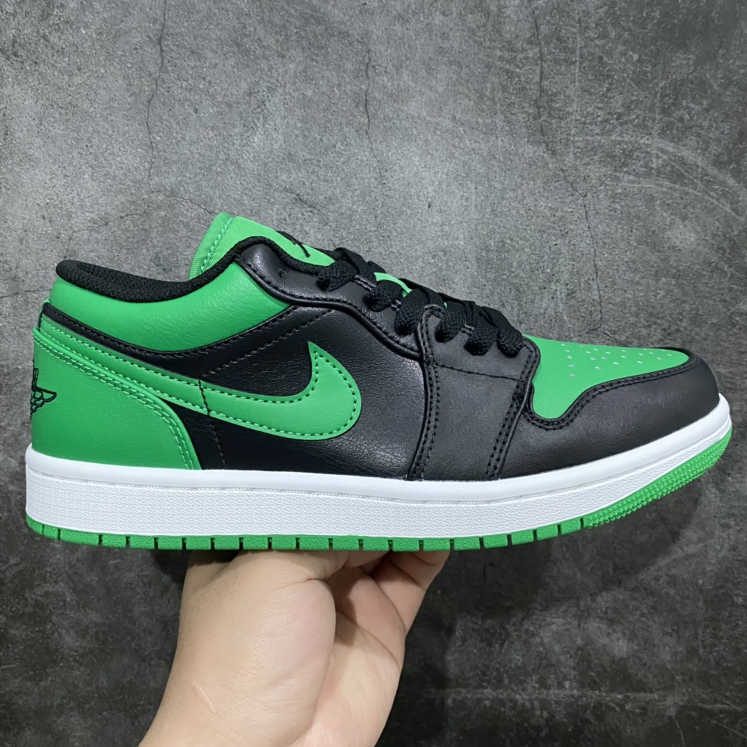 DT版本Air Jordan AJ1 Low 黑绿 幸运绿n市场最强版 全部原鞋开发 原楦原纸板开发 全鞋电脑针车 原厂内置全掌气垫 原盒内在原标 唯一Zp原版鞋带绑法 免检产品 全新2022版型 全头层皮料 完美零毛边处理 原厂配置全掌气垫 价格定位良心 几十个配色陆续出货货号：553558-065 尺码： 35.5 36 36.5 37.5 38 38.5 39 40 40.5 41 42 42.5 43 44 44.5 45 46-莆田鞋批发中心