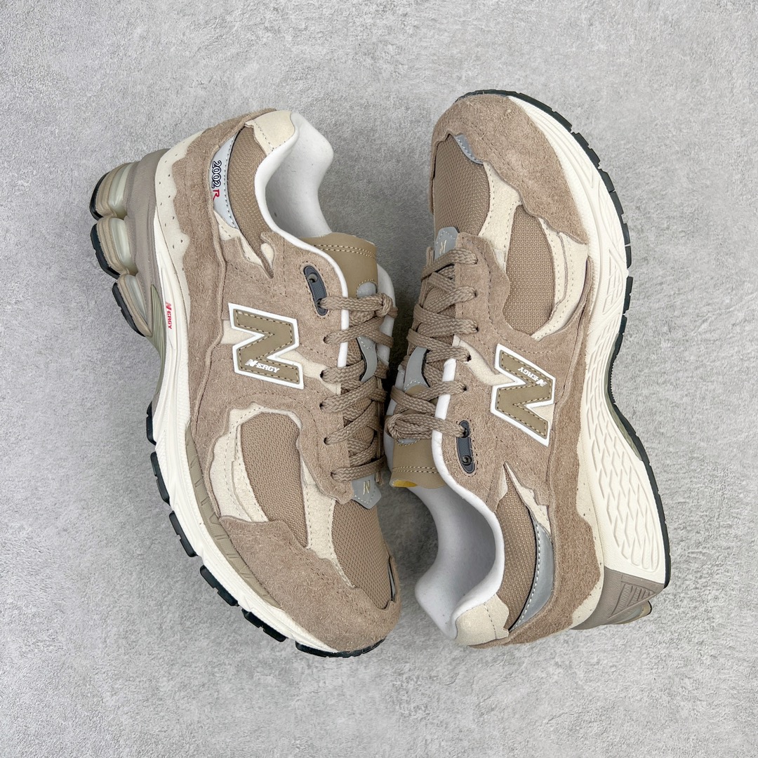 图片[3]-💰240 ＃M纯原 新百伦NB New Balance M2002RDL 浅卡其 全套原楦原纸板原厂数据开发 原厂网纱 原装进口翻毛皮料正确绒感卡色 正确中底拉帮中底网布细节 一比一手工擦旧效果 冲裁组合 匠心打造 耗时两个月开发完成 工艺极其复杂难度可想而知 新开独立私模大底 全网唯一正确做旧组合大底 高端零售专供产物 尺码：36 37 37.5 38 38.5 39.5 40 40.5 41.5 42 42.5 43 44 44.5 45 45.5 46.5 47 编码：by3936010-运动鞋