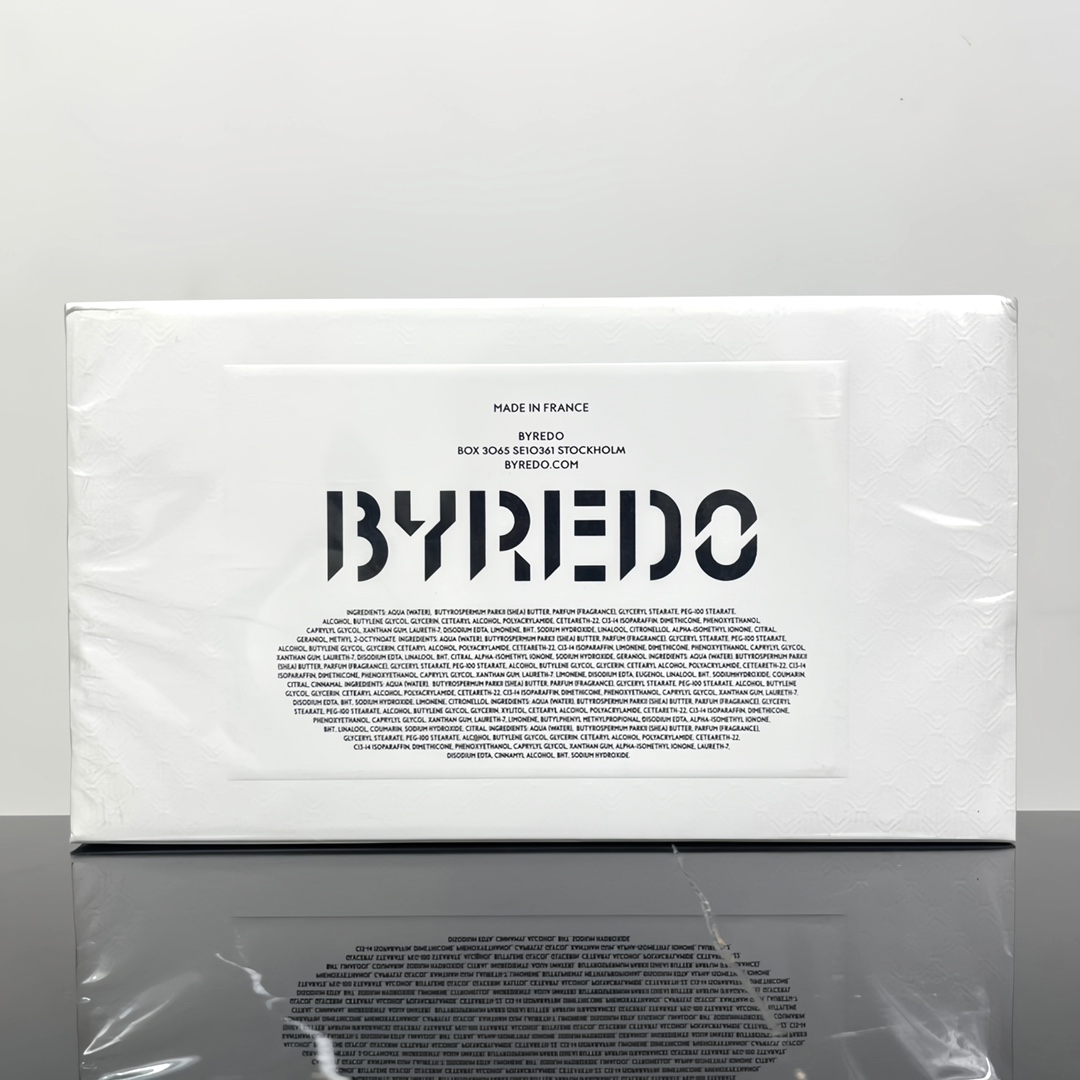Set de seis cremas de manos Byredo edición clásica! Contiene: 30ml*6. Aromas: Sol de verano, Zona desierta, Baile lento…