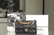 Chanel Classic Flap Bag Crossbody & Shoulder Bags Buy Online
 Black Vintage Gold Sheepskin Chains