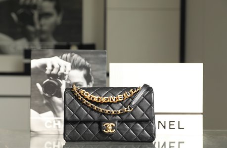 Chanel Classic Flap Bag Crossbody & Shoulder Bags Buy Online Black Vintage Gold Sheepskin Chains