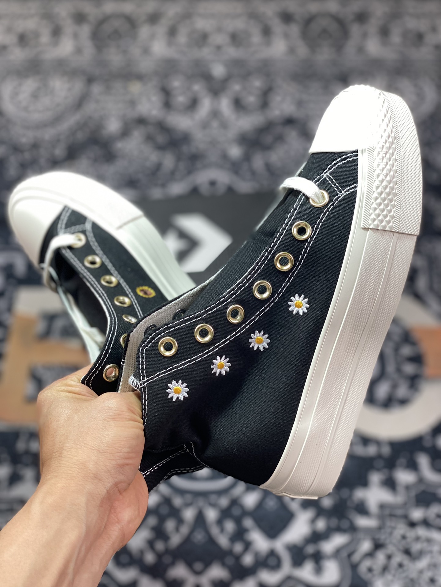 Converse All Star Daisy Embroidery Classic Thick Bottom Black High Top Casual Canvas Shoes A06115C