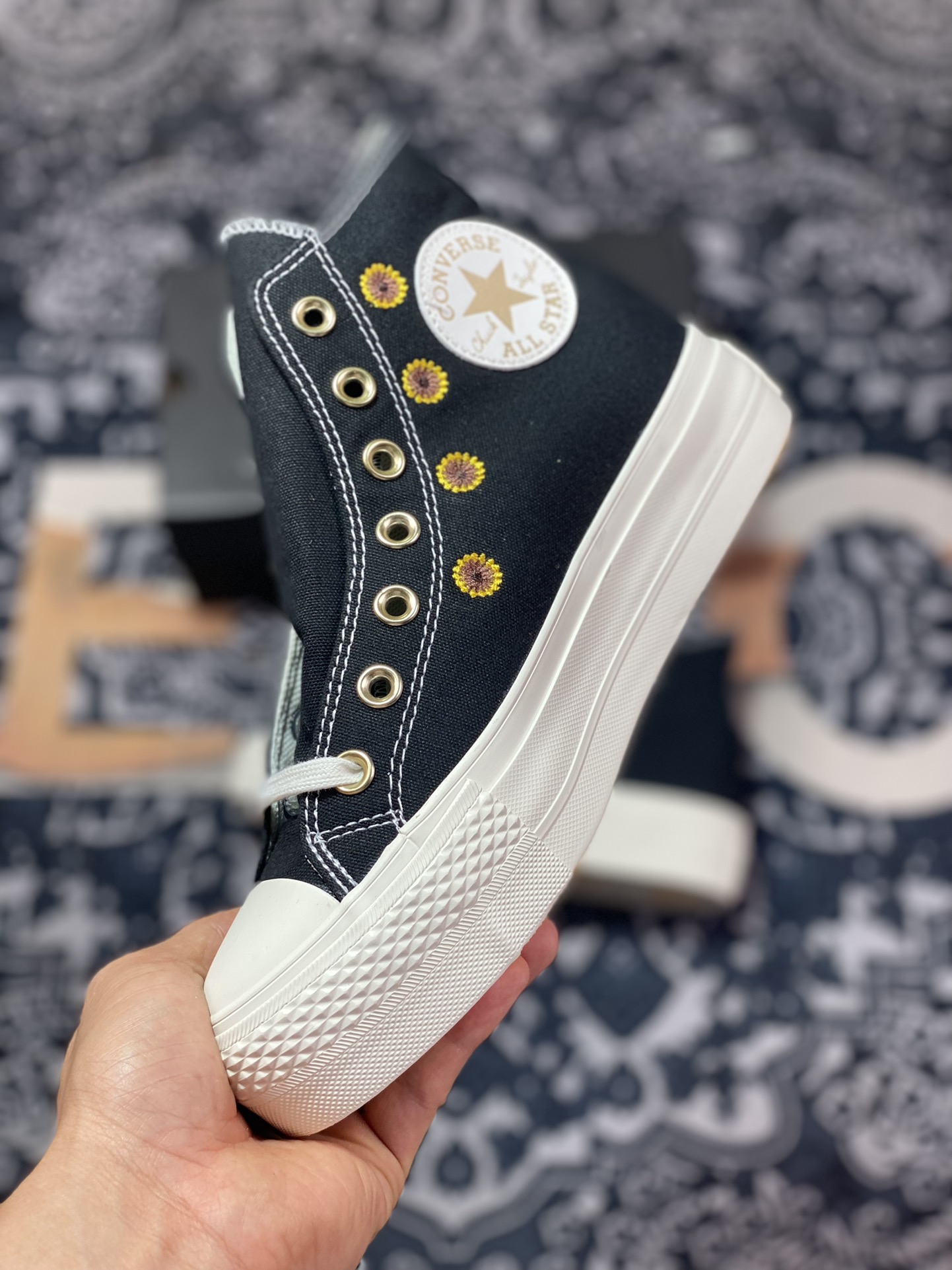 Converse All Star Daisy Embroidery Classic Thick Bottom Black High Top Casual Canvas Shoes A06115C