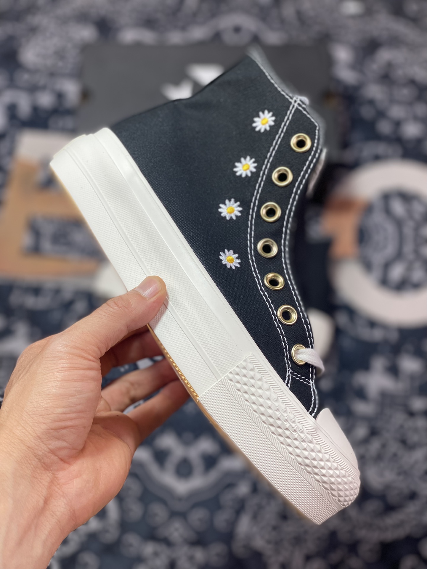 Converse All Star Daisy Embroidery Classic Thick Bottom Black High Top Casual Canvas Shoes A06115C