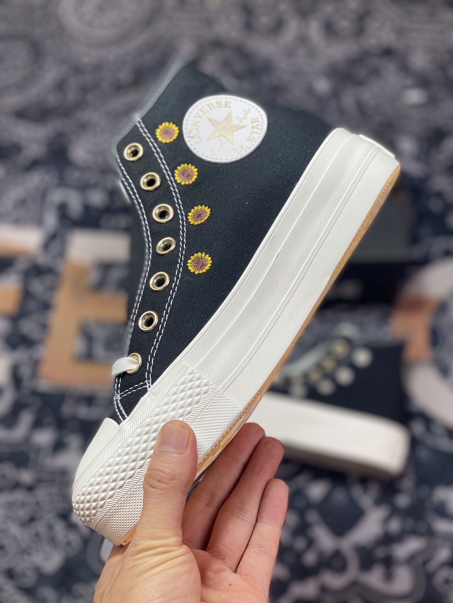 Converse All Star Daisy Embroidery Classic Thick Bottom Black High Top Casual Canvas Shoes A06115C