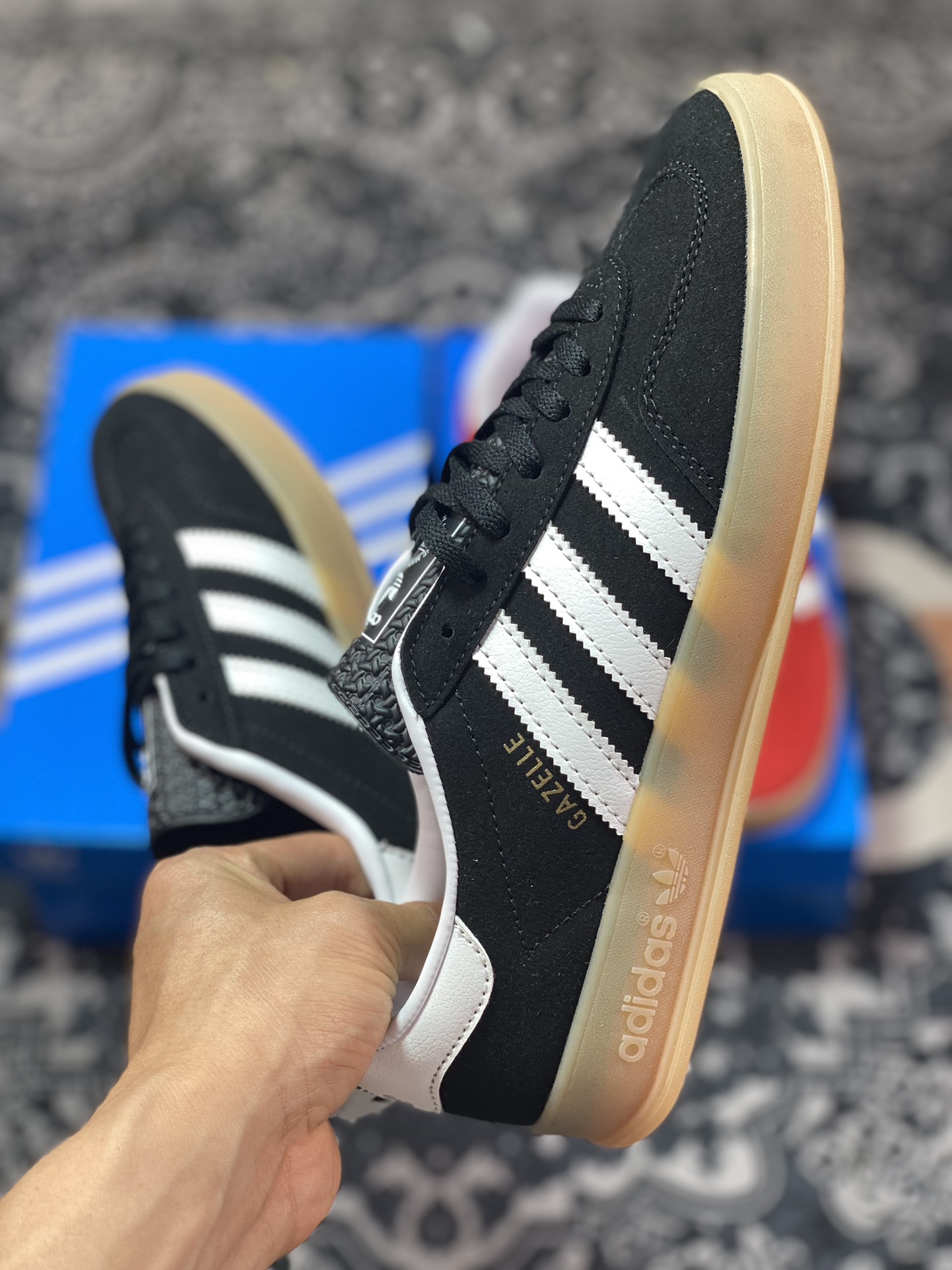 Adidas Gazelle Indoor Trainers low-top sneakers ”Black and white raw rubber sole” HO6259