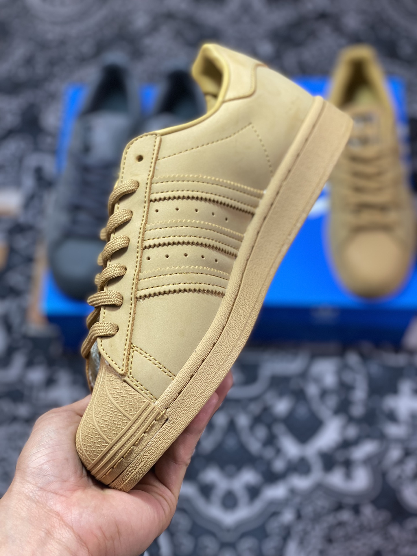 Adidas Originals Superstar W classic shell head series low-top sneakers ”matte wheat yellow black LOGO” GZ4831