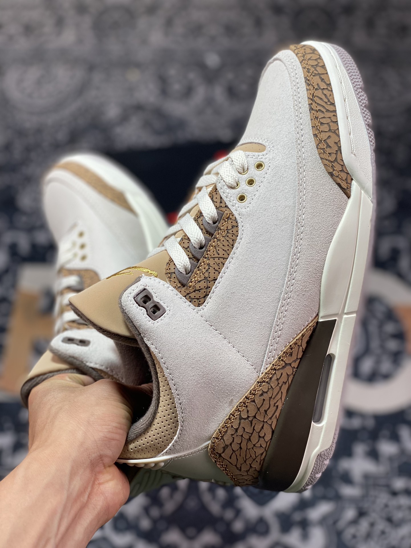 420 优选 Air Jordan 3 Retro ”Palomino”摩卡爆裂白棕 CT8532-102