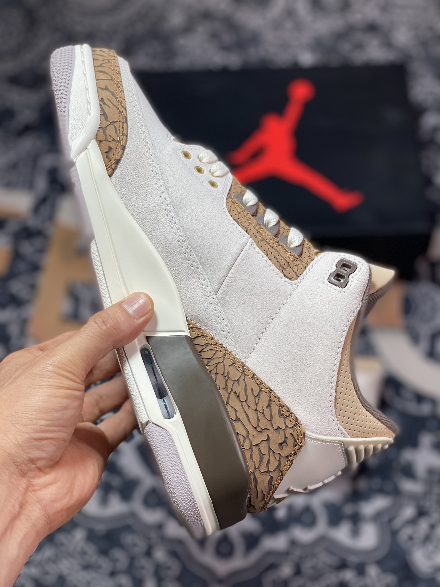 420 优选 Air Jordan 3 Retro ”Palomino”摩卡爆裂白棕 CT8532-102