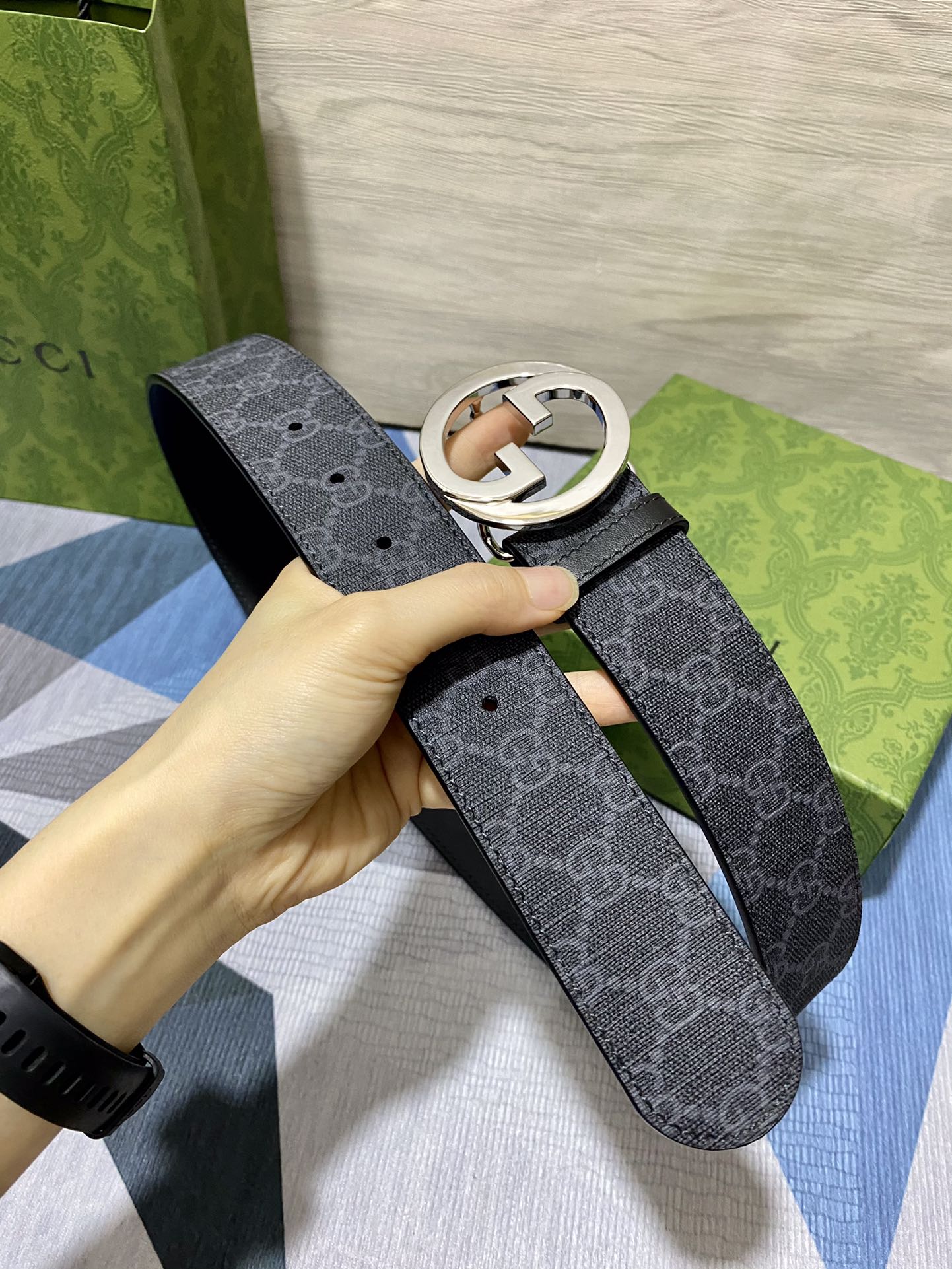  古奇 原单40mm 带身采用进口面胶，进口硅胶底 原厂定制 新款专用，扣头采用精品纯铜扣，正品开版。专