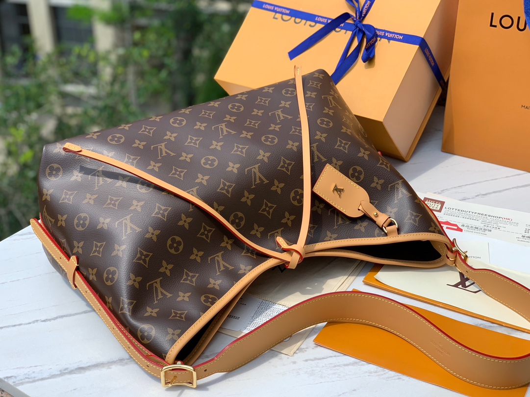 🌼 尺寸39x30x15cm 🇭🇰香港贸易公司订单！CARRYALL系列M46197中号购物袋，上市第一