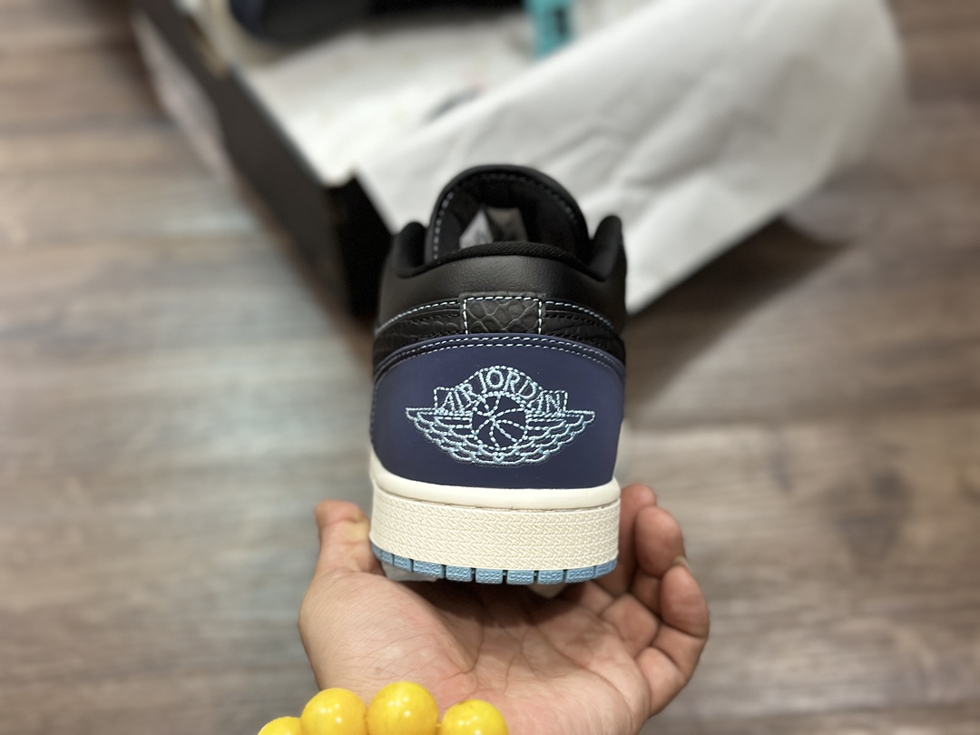 200 Air Jordan 1 Low aj1 乔1低帮篮球鞋  FJ5478-010