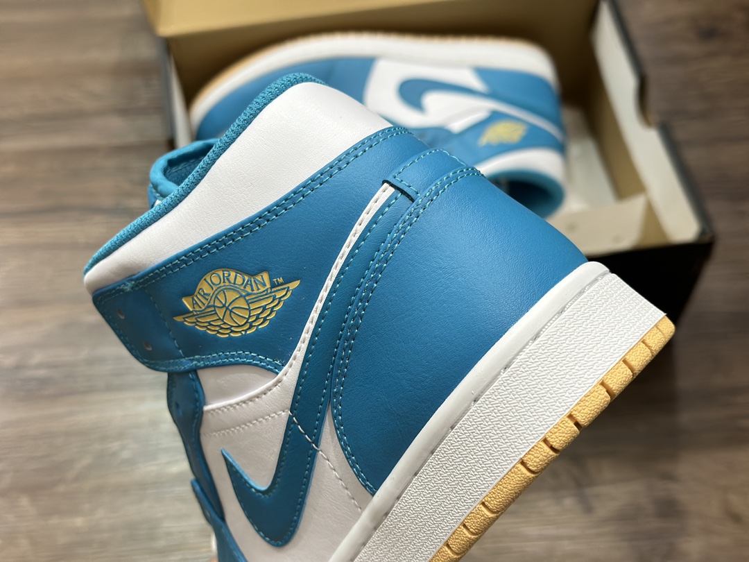 260 Nike Air Jordan 1 mid AJ中帮 DQ8426-400