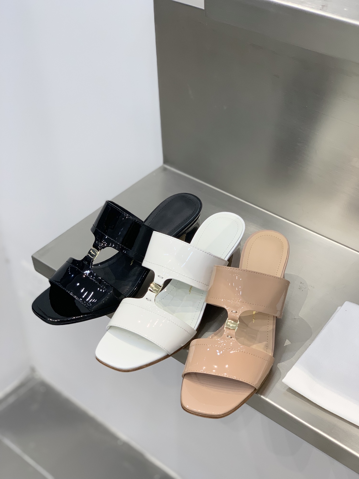 [Ferragamo Women