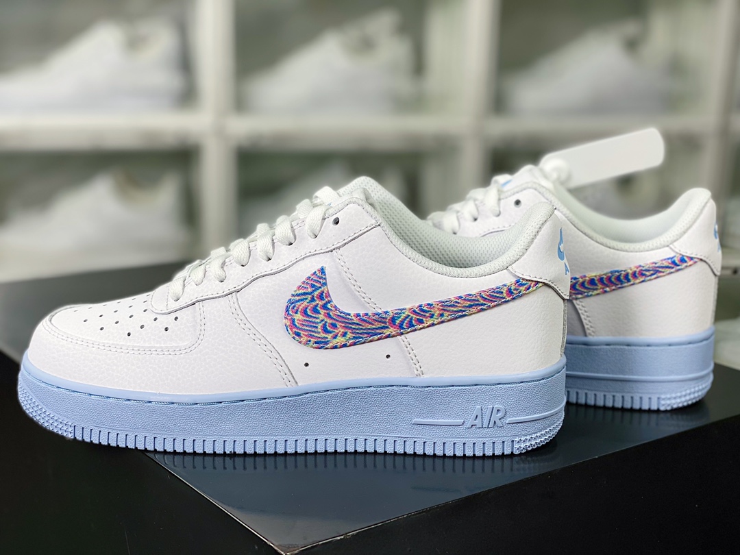 200  Wmns Air Force 1 Low"White/Red"空军一号经典低帮板鞋“皮革白氢蓝”CZ0377-100