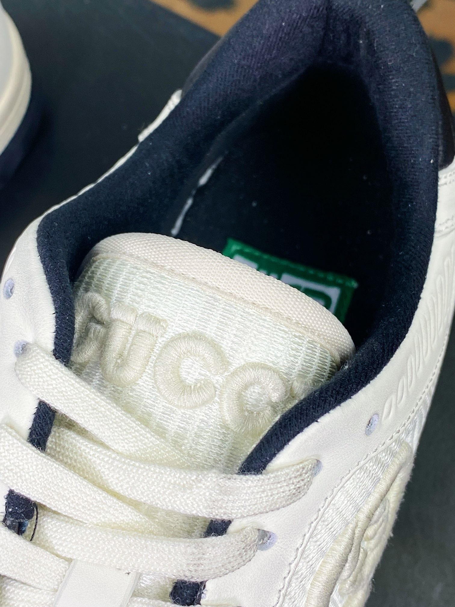 Gucci Mac 80 Low Sneaker series low-top retro versatile casual sports dirty sneakers ”off-white and black GG embroidery” 741656 AAB79 9151