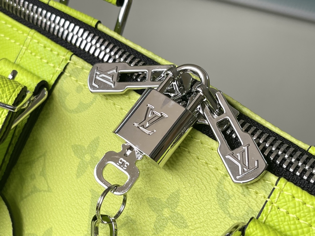 Louis Vuitton | LV Keepall Bandoulière 50 Taigarama - Travel M30941