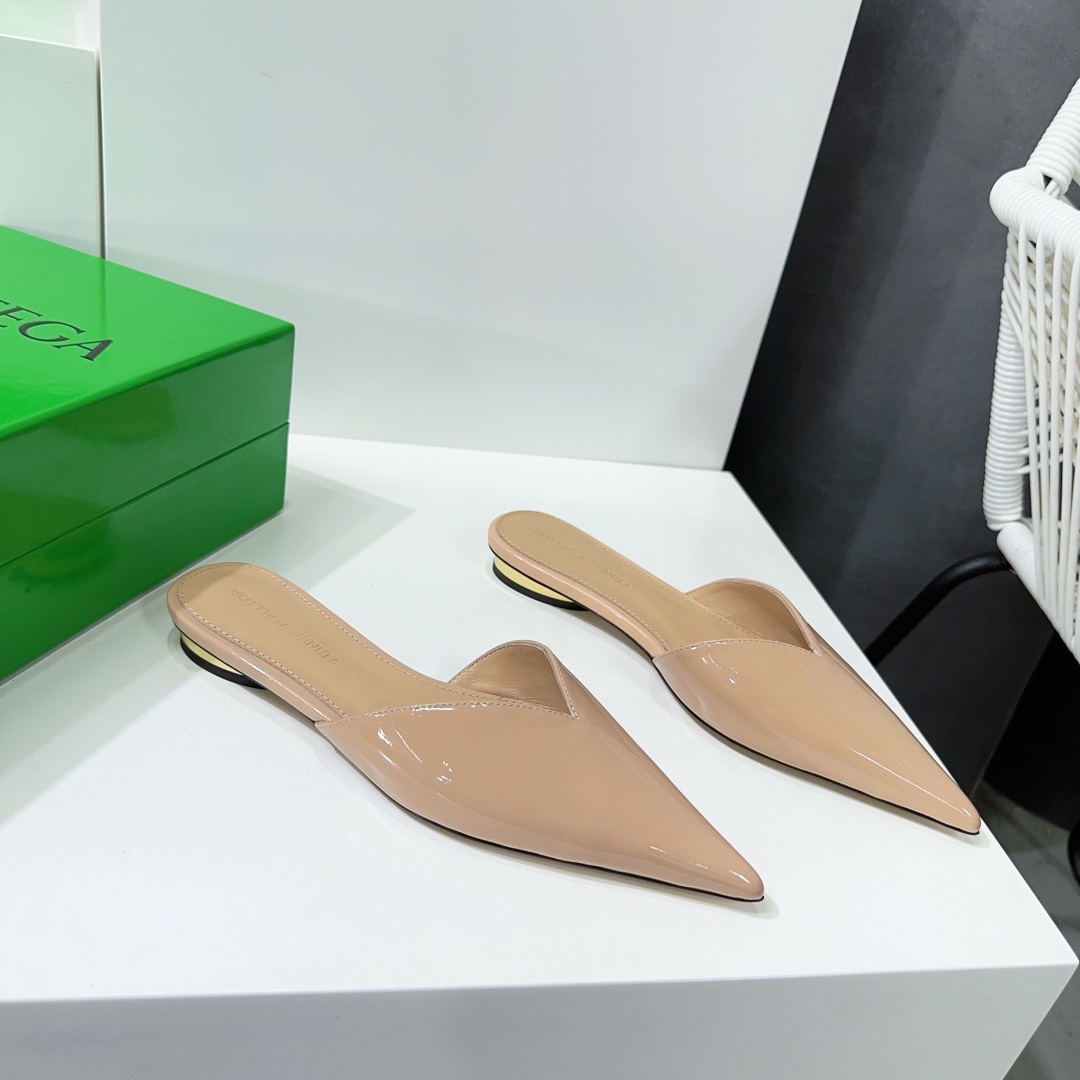 Bottega Veneta BV 23 Spring/Summer Collection: High-Quality, Cosmopolitan Flat Shoes - 图片 3