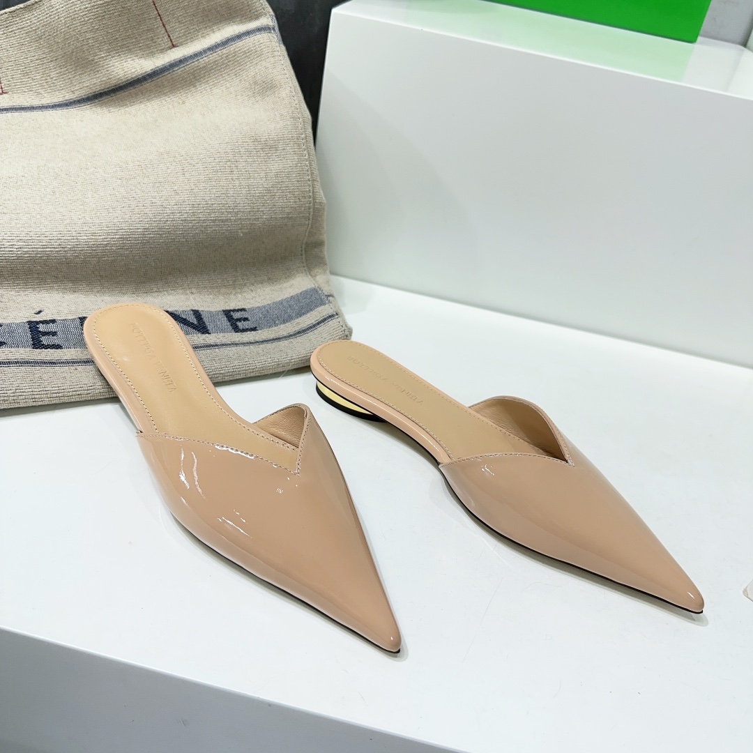 Bottega Veneta BV 23 Spring/Summer Collection: High-Quality, Cosmopolitan Flat Shoes - 图片 7