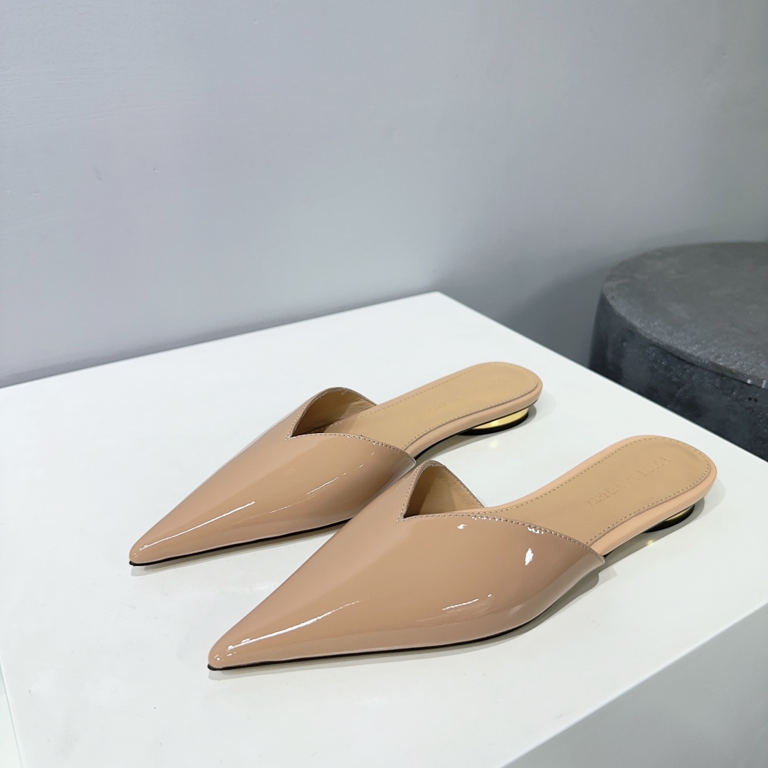 Bottega Veneta BV 23 Spring/Summer Collection: High-Quality, Cosmopolitan Flat Shoes - 图片 9