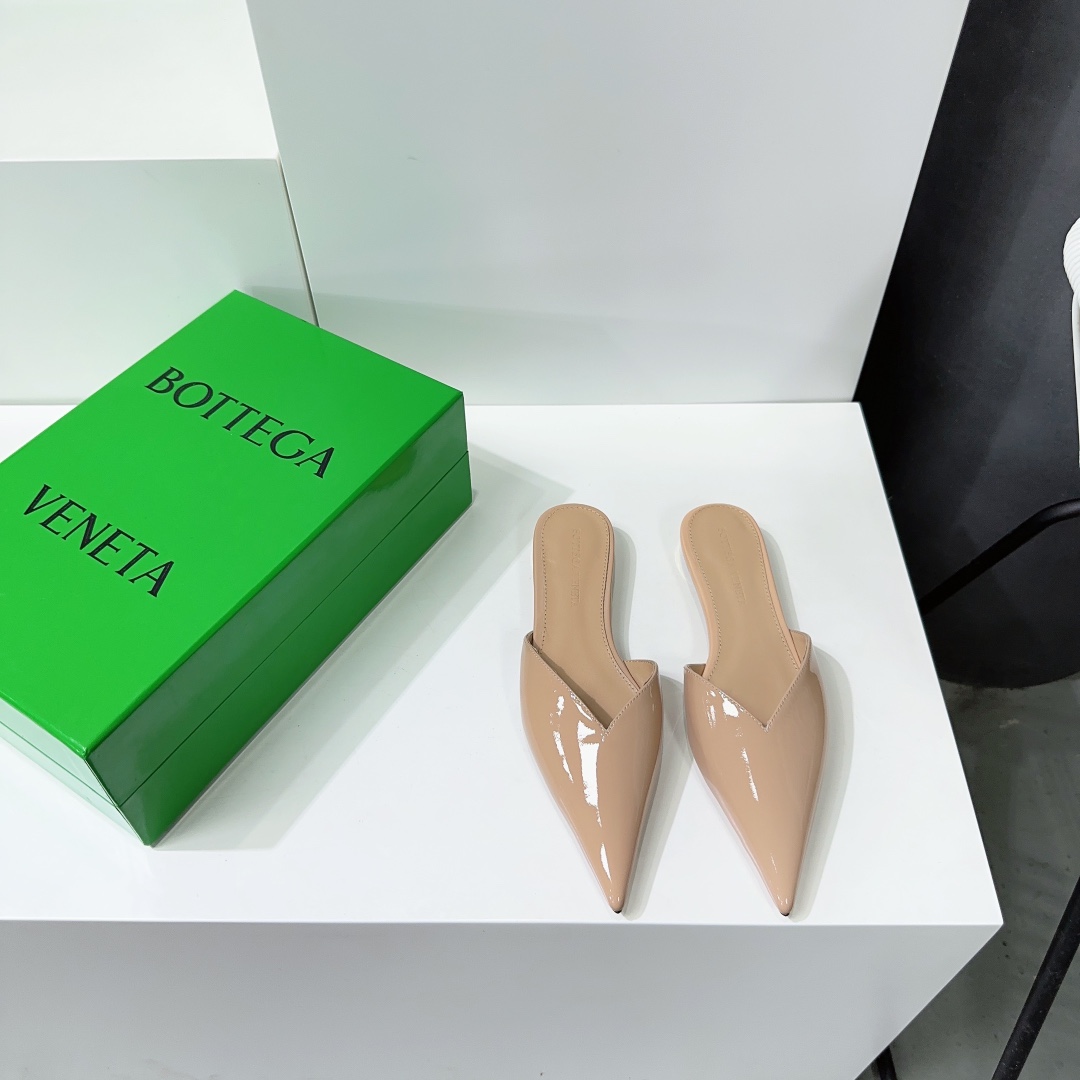 Bottega Veneta BV 23 Spring/Summer Collection: High-Quality, Cosmopolitan Flat Shoes - 图片 1
