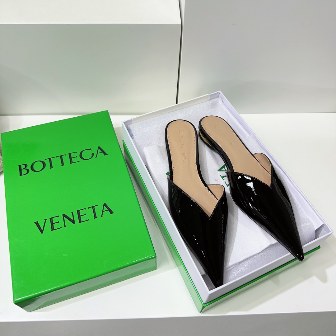 Bottega Veneta BV 23 Spring/Summer Flat Shoes: High-Quality Italian Leather and Stamp Logo. - 图片 4