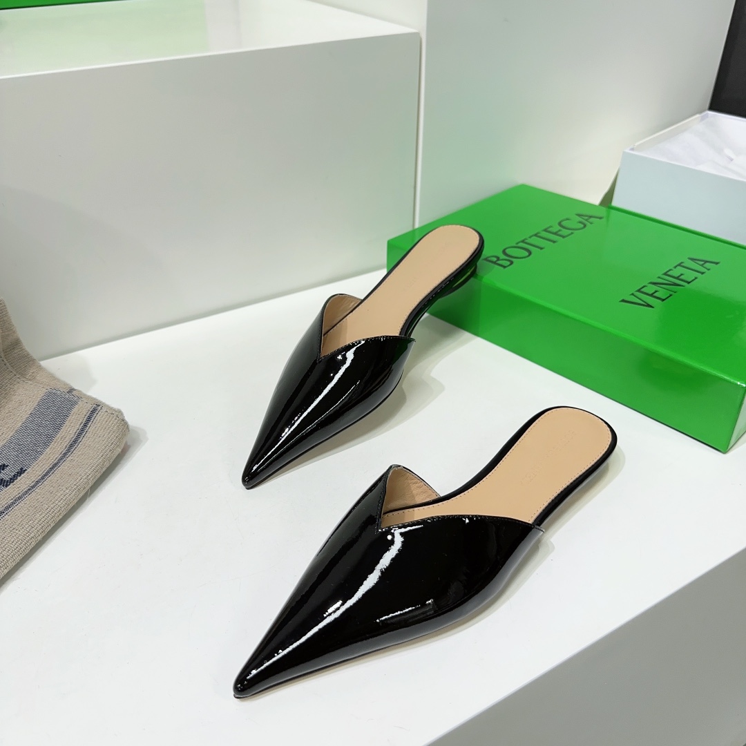 Bottega Veneta BV 23 Spring/Summer Flat Shoes: High-Quality Italian Leather and Stamp Logo. - 图片 8