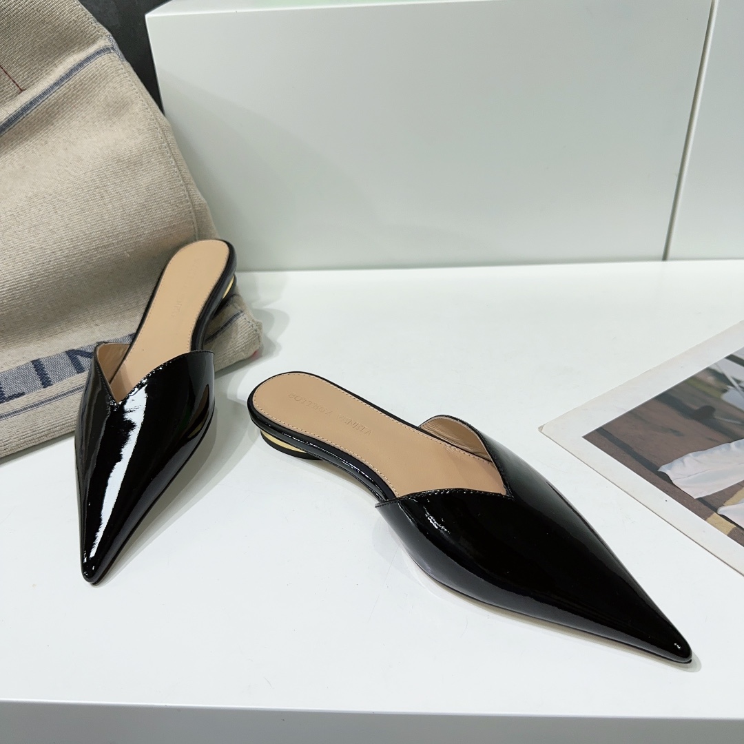 Bottega Veneta BV 23 Spring/Summer Flat Shoes: High-Quality Italian Leather and Stamp Logo. - 图片 7