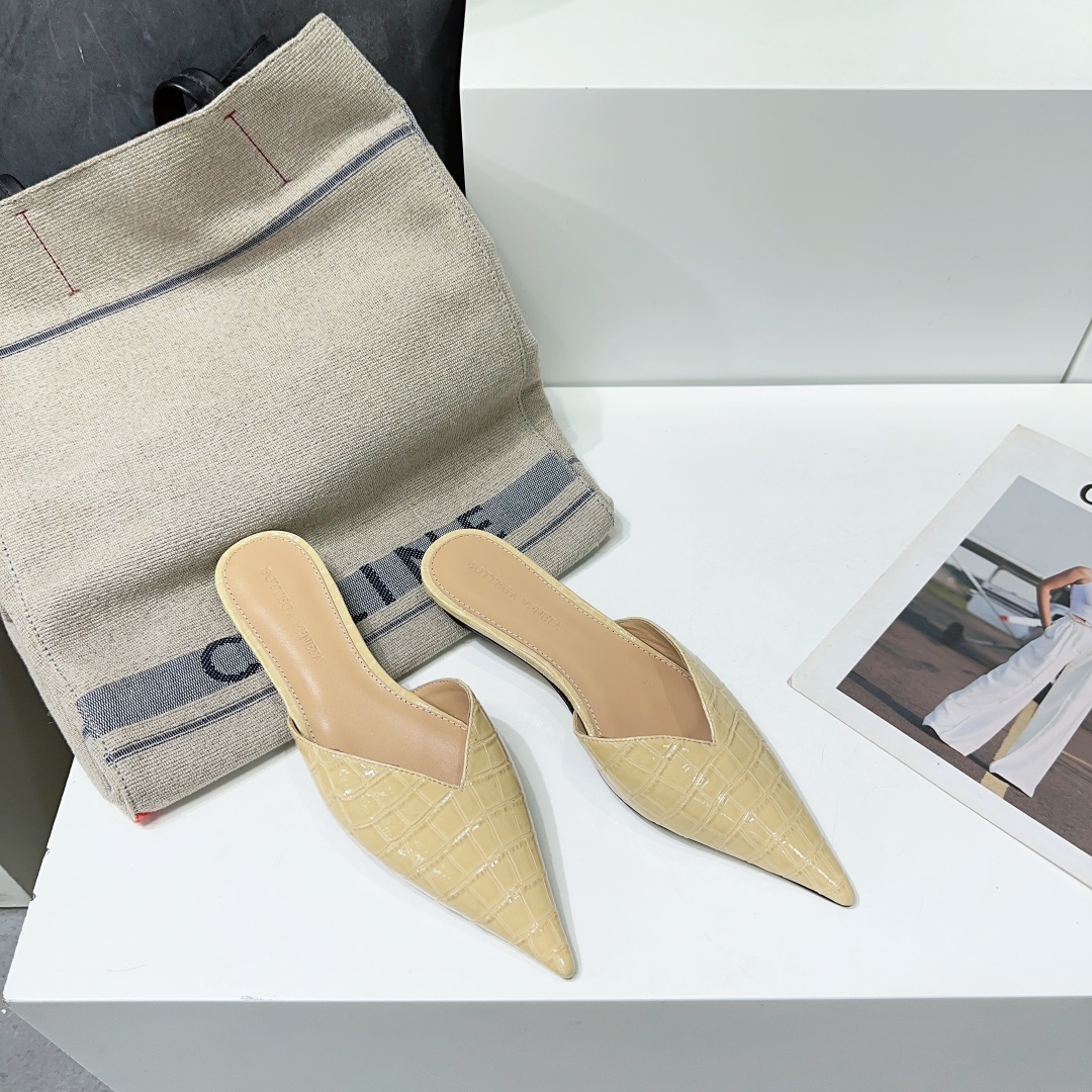 Bottega Veneta BV 23: High-Quality Flat Shoes for Spring/Summer - 图片 3