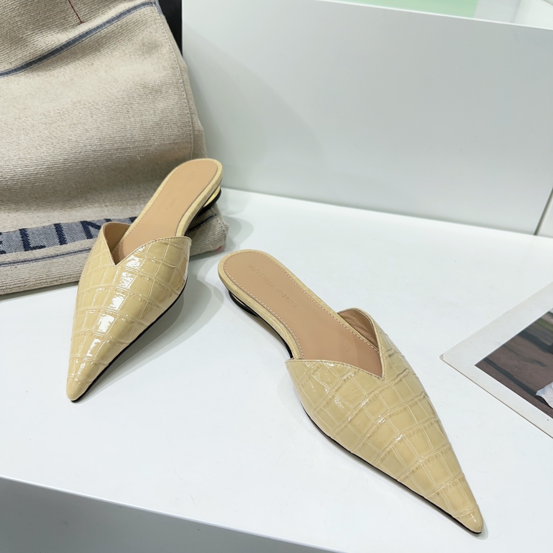 Bottega Veneta BV 23: High-Quality Flat Shoes for Spring/Summer - 图片 5