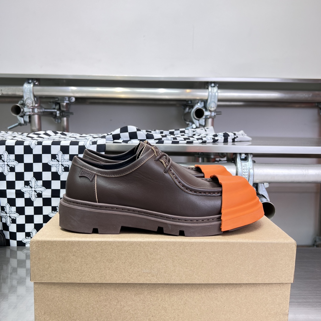 Spanish Fashion: Recreational Shoes with Custom Cow Skin and Air-Traffic Fabric - 图片 5