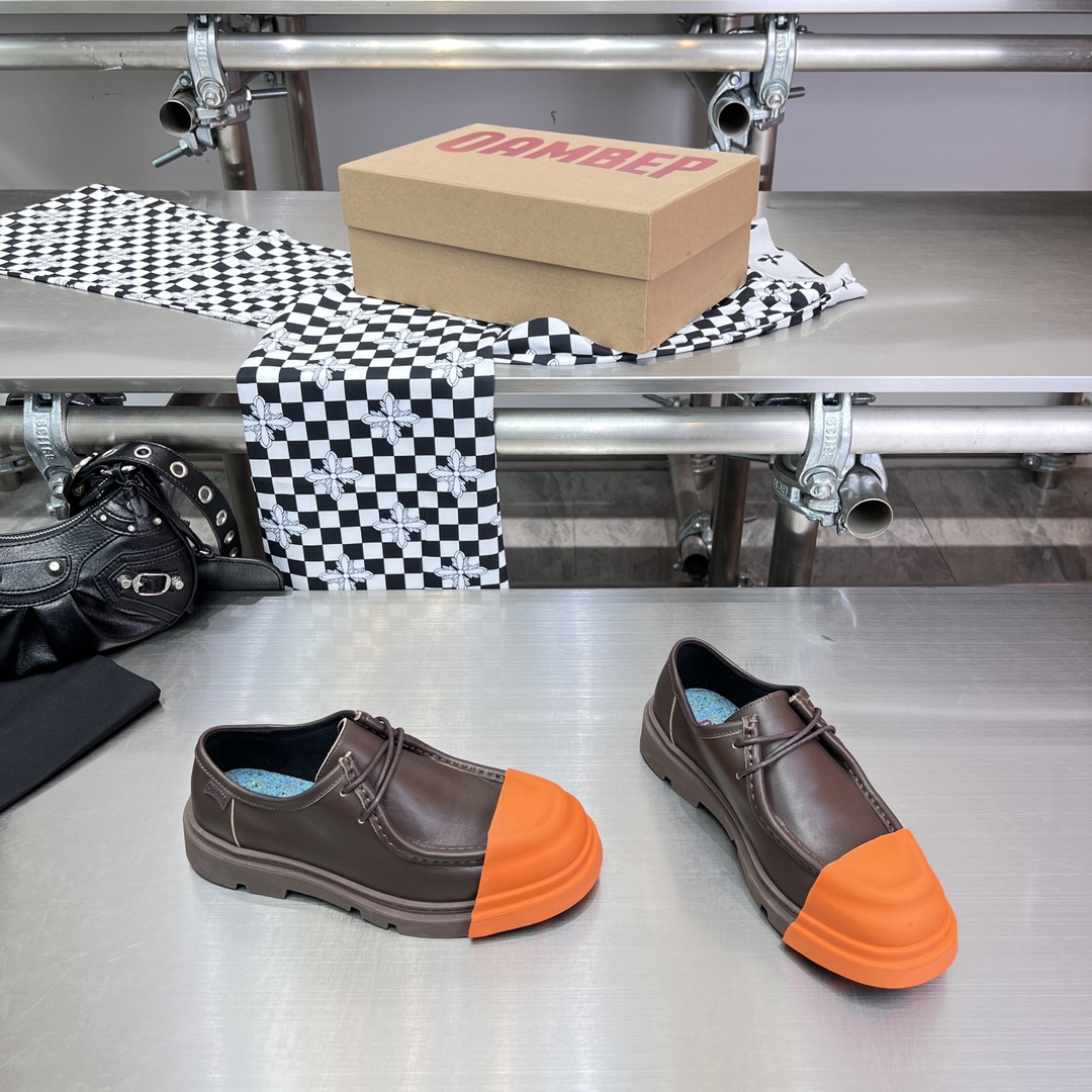 Spanish Fashion: Recreational Shoes with Custom Cow Skin and Air-Traffic Fabric - 图片 2