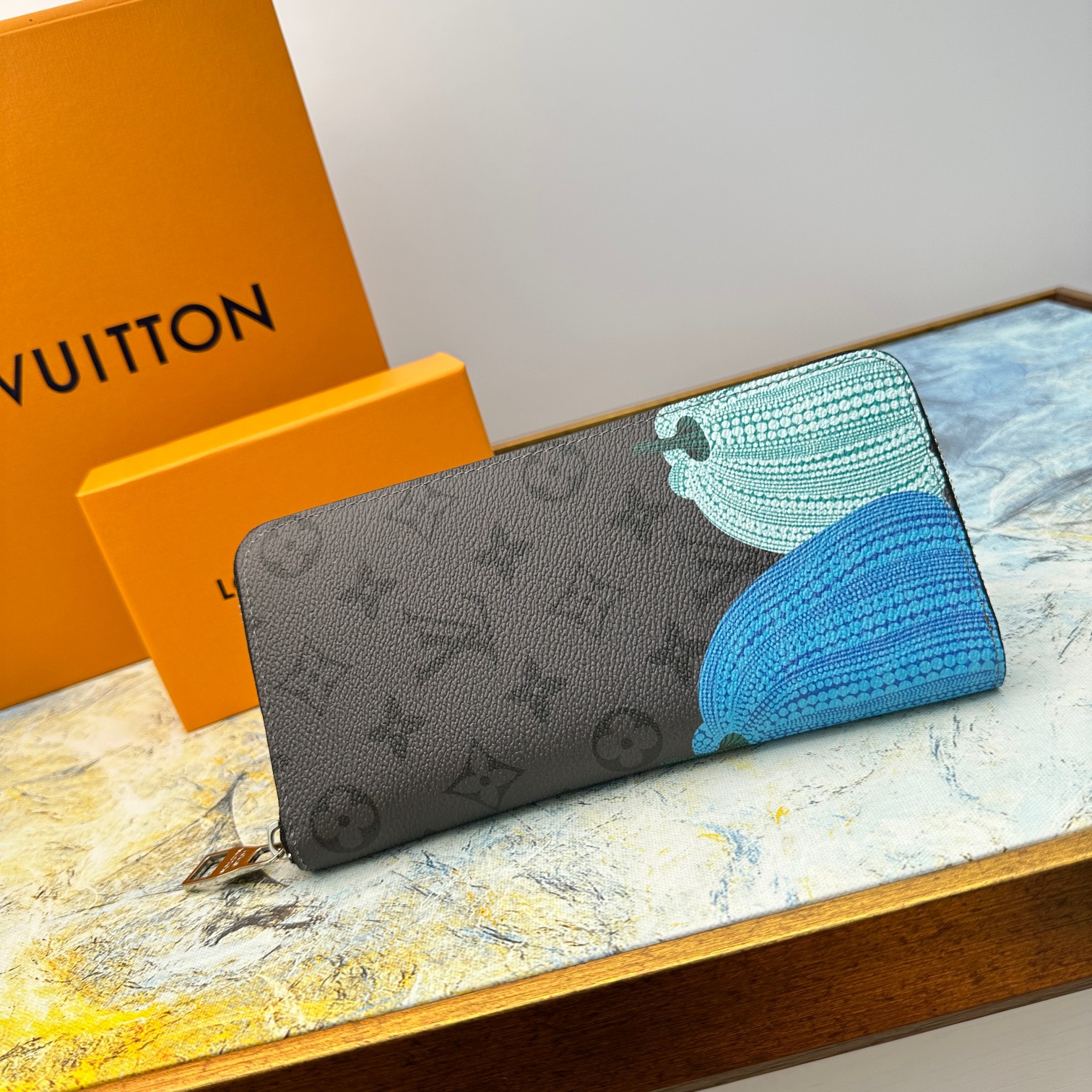 Leather zip around wallet - black