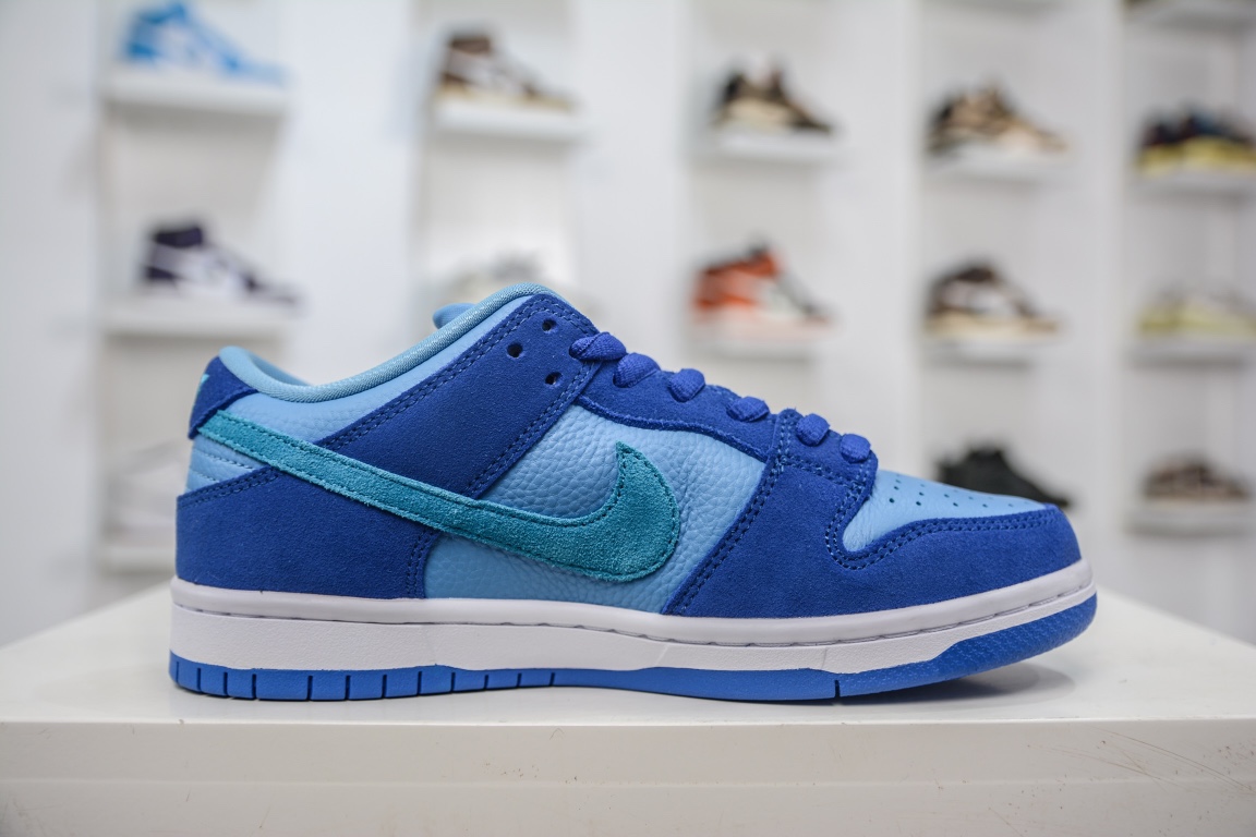 Nike Dunk SB Low Blue Raspberry DM0807-400