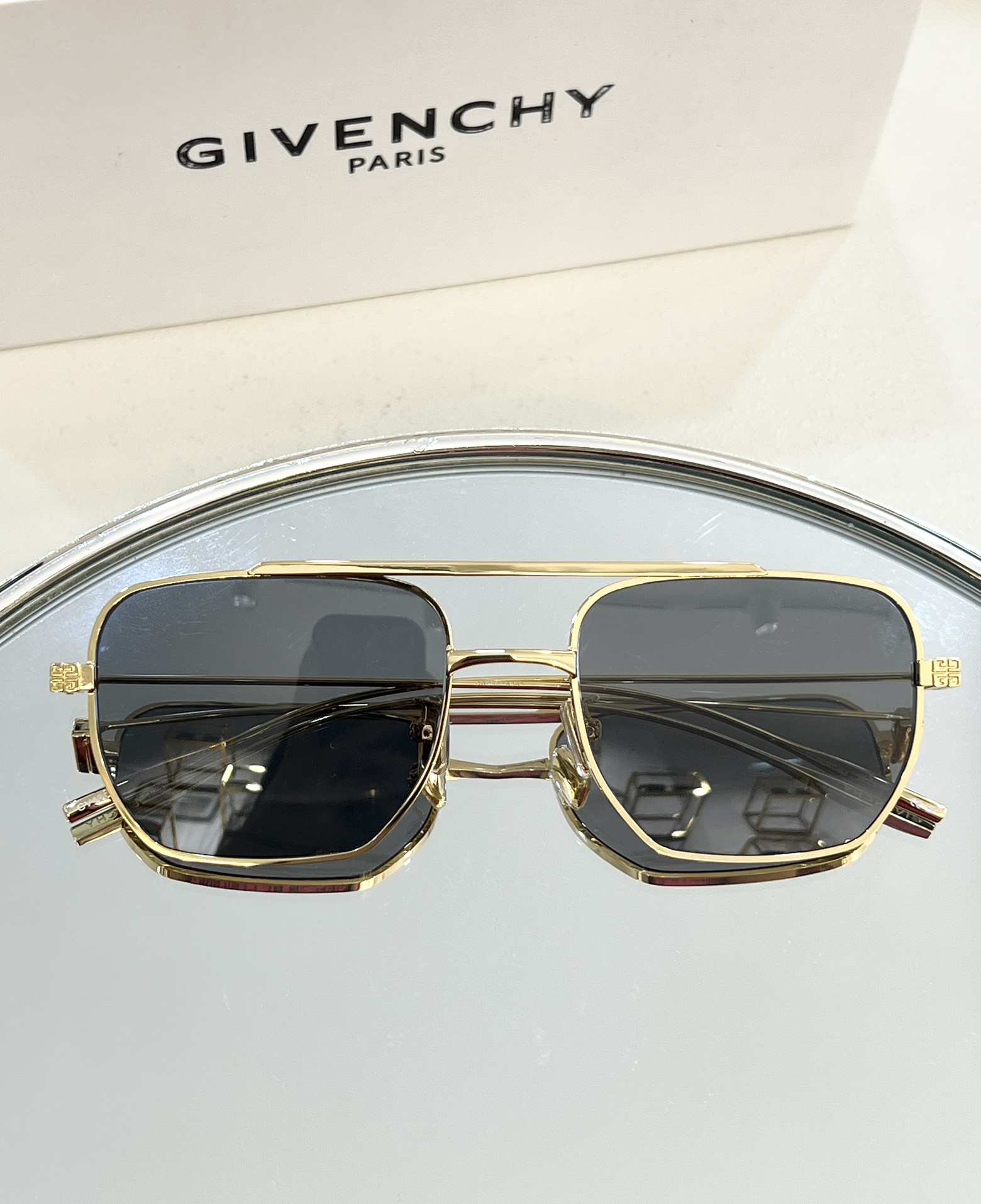 Givench*纪梵希限定系列开膜定制首饰级金属五金logo铸件.经典方形镜框原版五金辅料️Model: