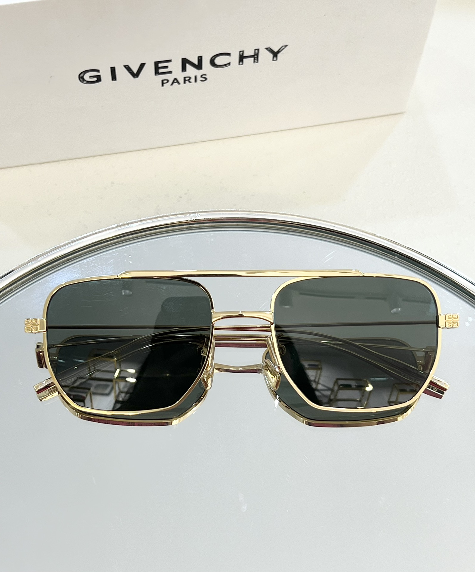 Givench*纪梵希限定系列开膜定制首饰级金属五金logo铸件.经典方形镜框原版五金辅料️Model: