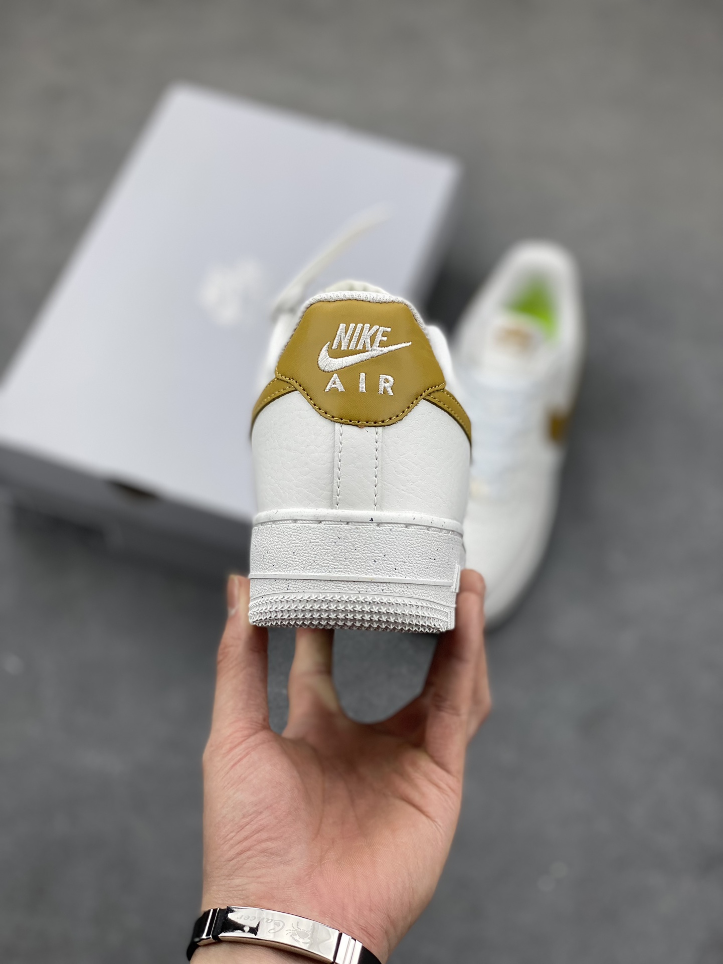 Nike Air Force 1 '07 Low White/Gold Sneaker - Iconic Style, Premium Comfort 5 i1683401862 5778 3