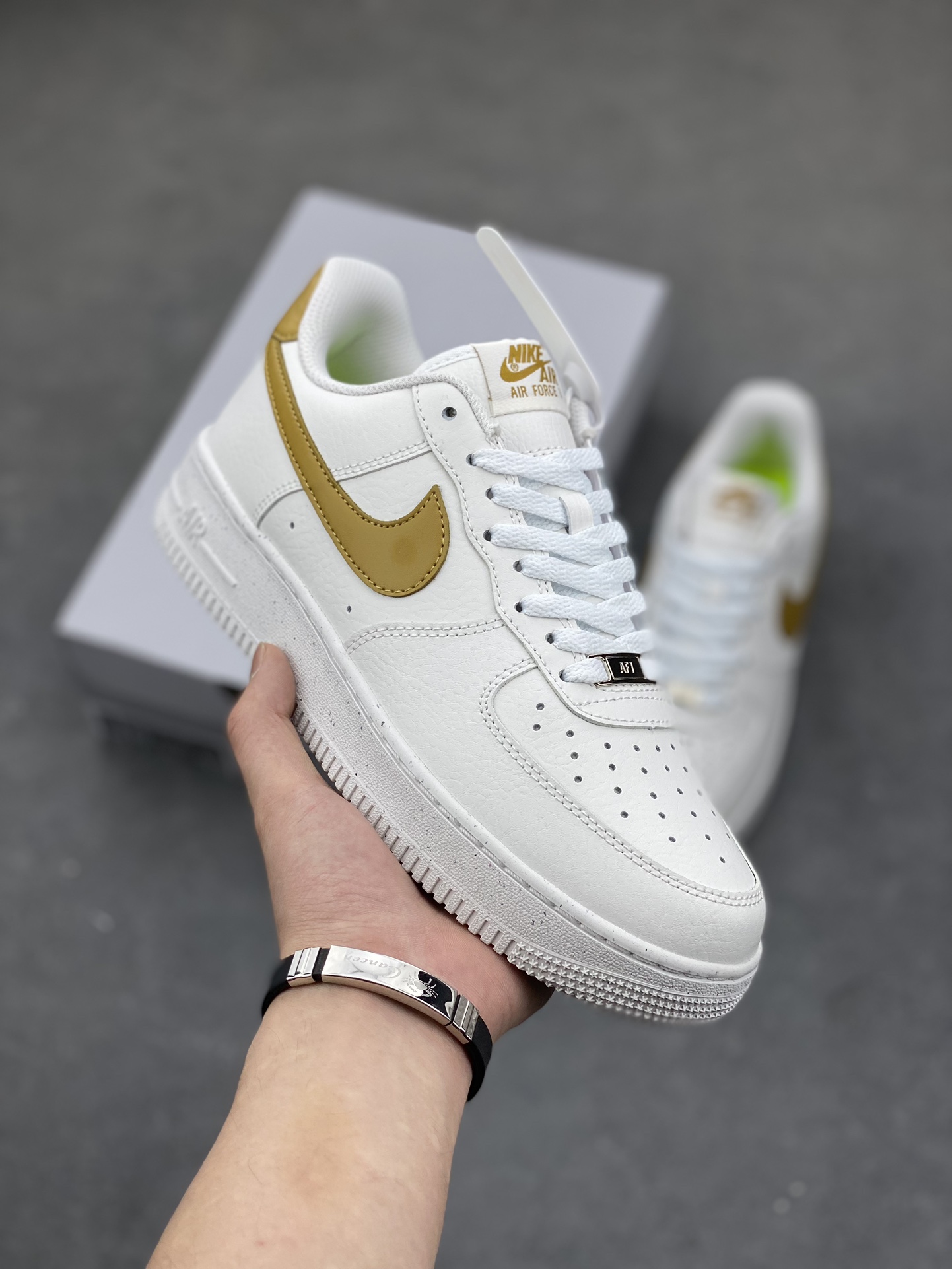 Nike Air Force 1 '07 Low White/Gold Sneaker - Iconic Style, Premium Comfort 2 i1683401862 7605 0