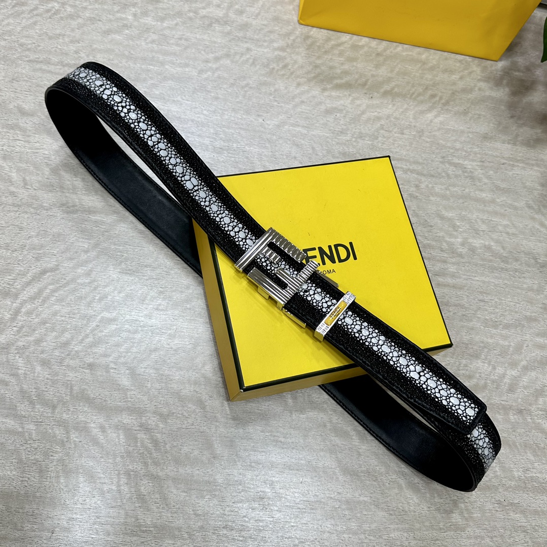 FENDI芬迪专柜同款宽38cm双面