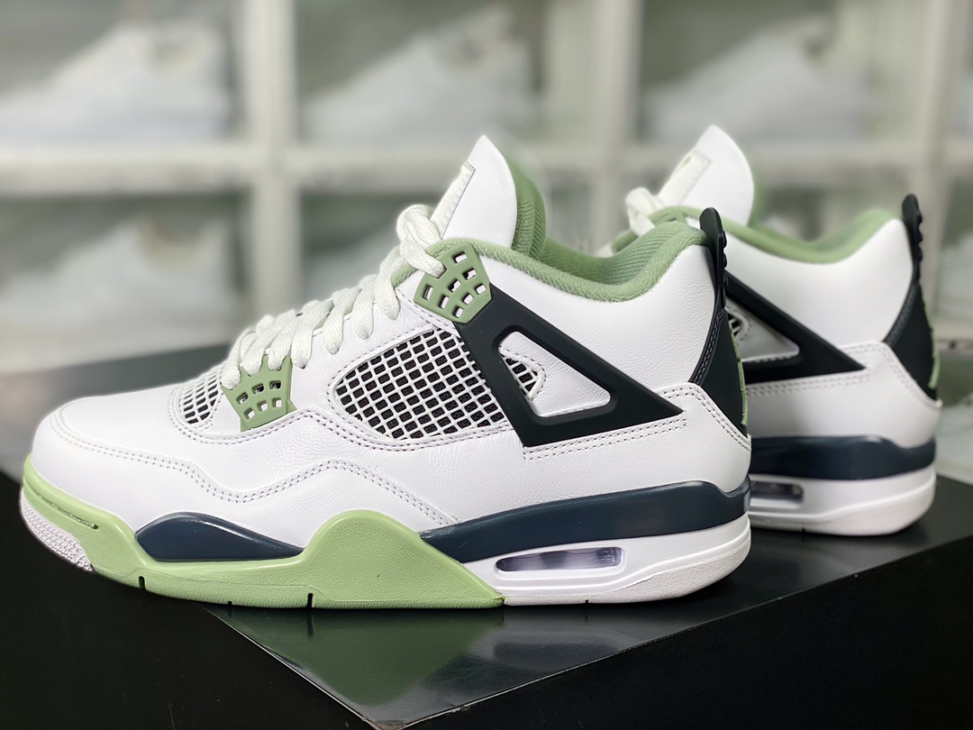 450 Wmns Air Jordan 4 Retro"Oil Green/Seafoam"迈克尔·乔丹AJ4代中帮篮球鞋“白黑绿鼠尾草”AQ9129-103