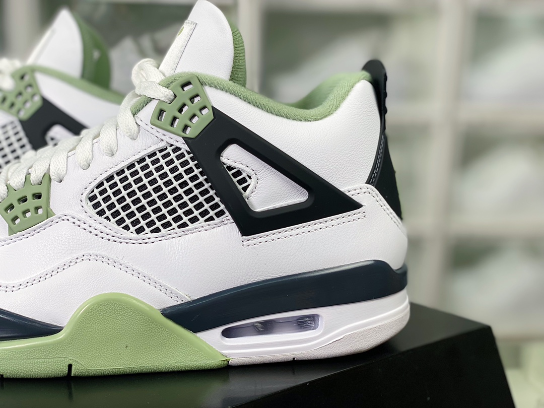 450 Wmns Air Jordan 4 Retro"Oil Green/Seafoam"迈克尔·乔丹AJ4代中帮篮球鞋“白黑绿鼠尾草”AQ9129-103