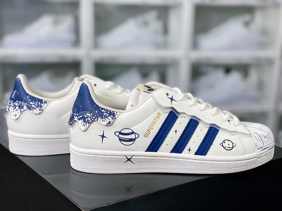 Originals Superstar ”Milk White/Blue ink” shell toe series low-top sneakers ”Milk White Lace Ink Blue Universe Graffiti” GW4441