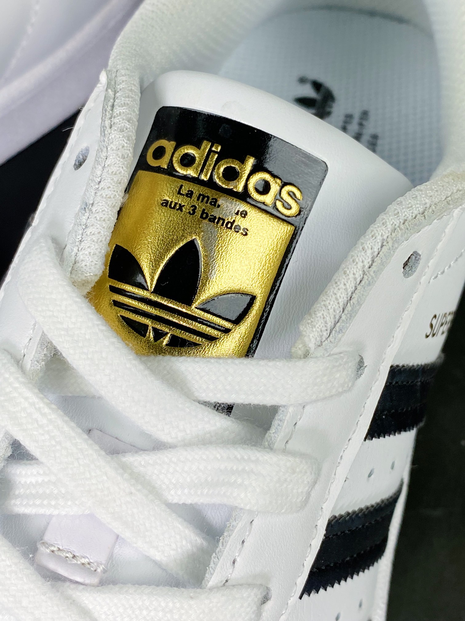 adidas Originals Superstar ”White/Black/Gold” Shell Toe C77124